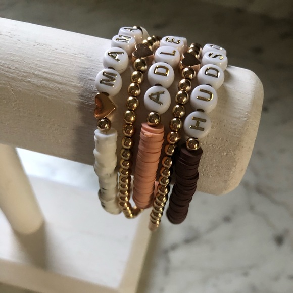 Personalized custom beaded bracelet/ heishi 6mm clay beads - Picture 3 of 16